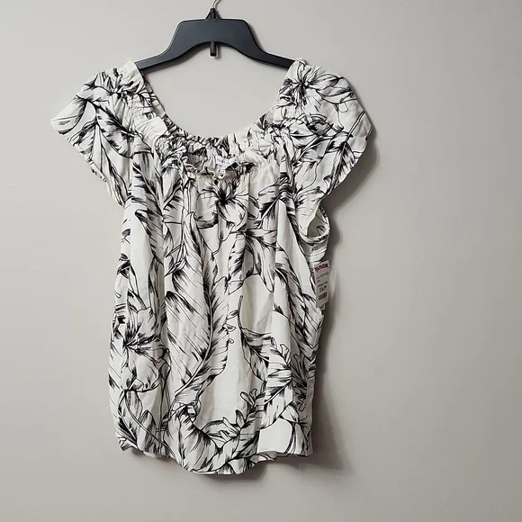 Rose & Olive Blouse - Picture 1 of 3